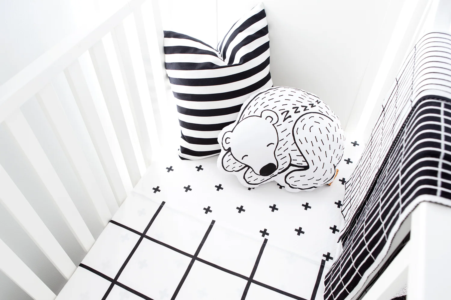 Room Tour Oh.Eight.Oh.Nine — mini style