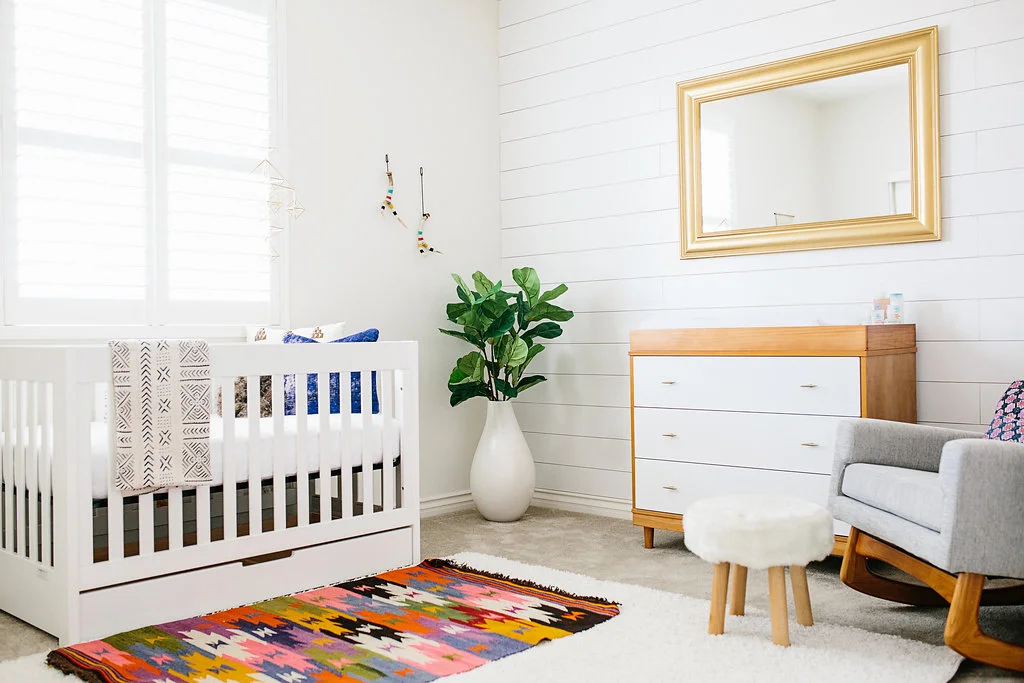 Henrys Sweet + Sophisticated Nursery | @JillianGoulding