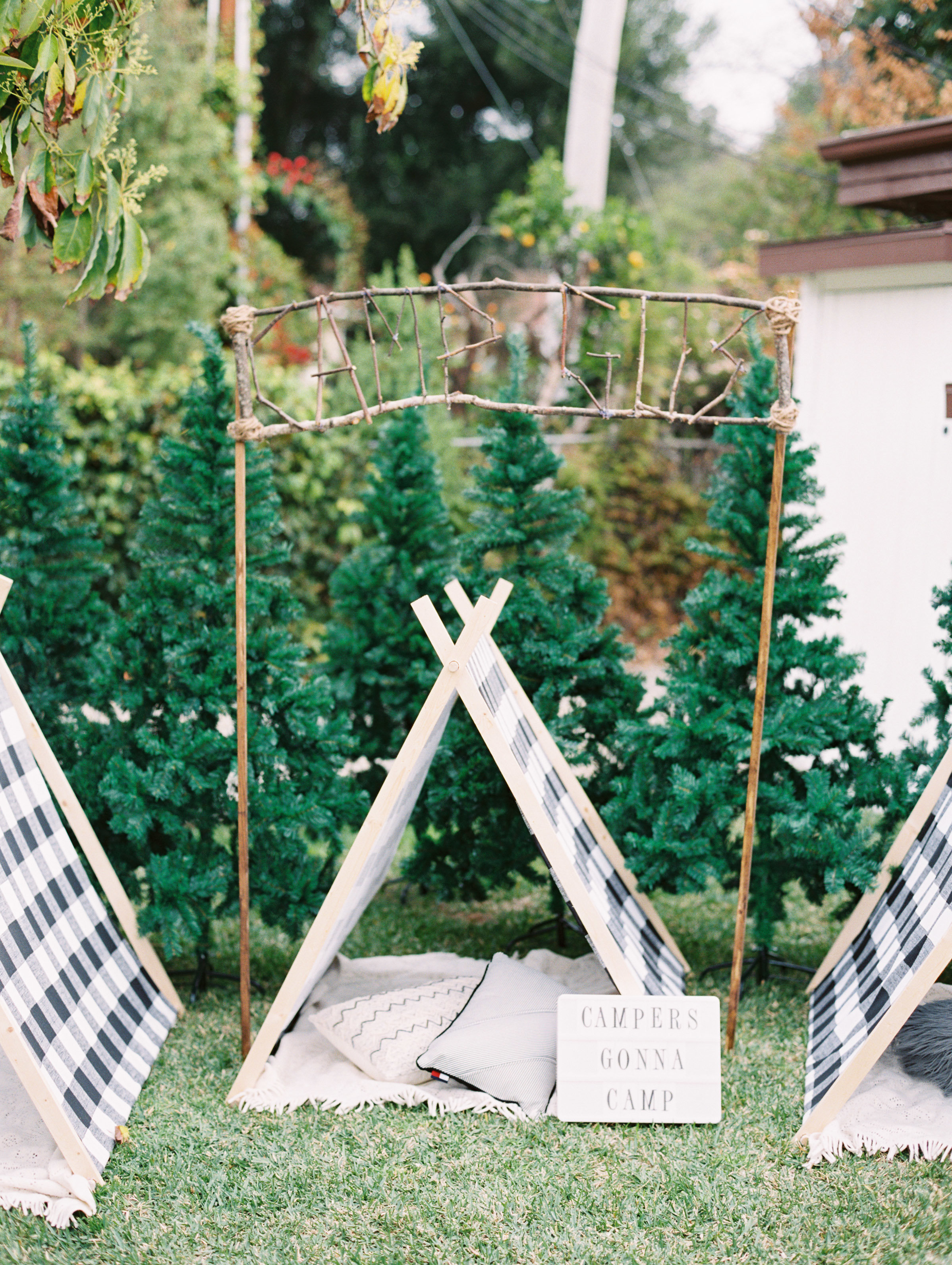 TIFFANYAMBERPHOTOGRAPHY-GUS1STBIRTHDAY-32.jpg