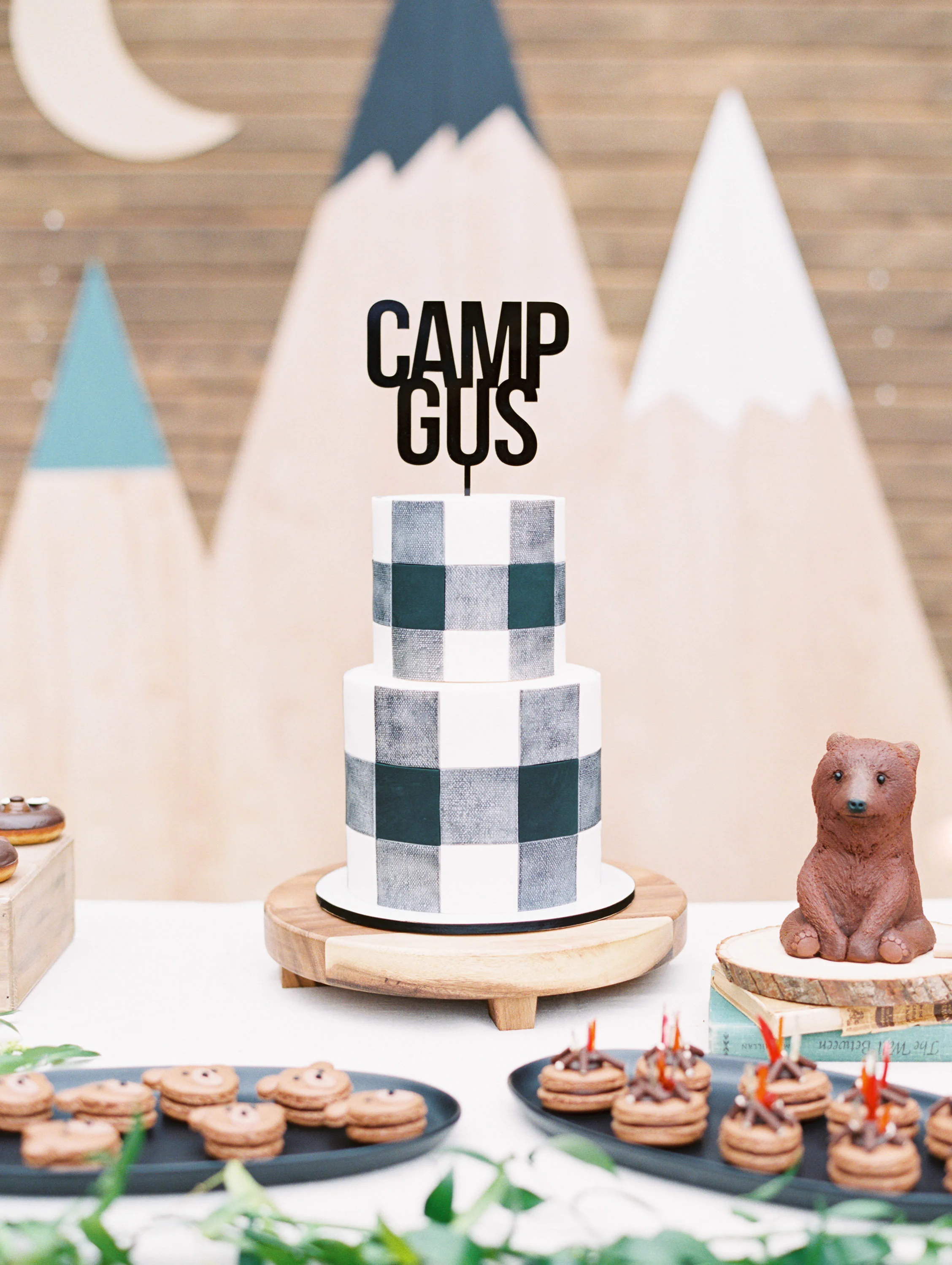 TIFFANYAMBERPHOTOGRAPHY-GUS1STBIRTHDAY-38.jpg