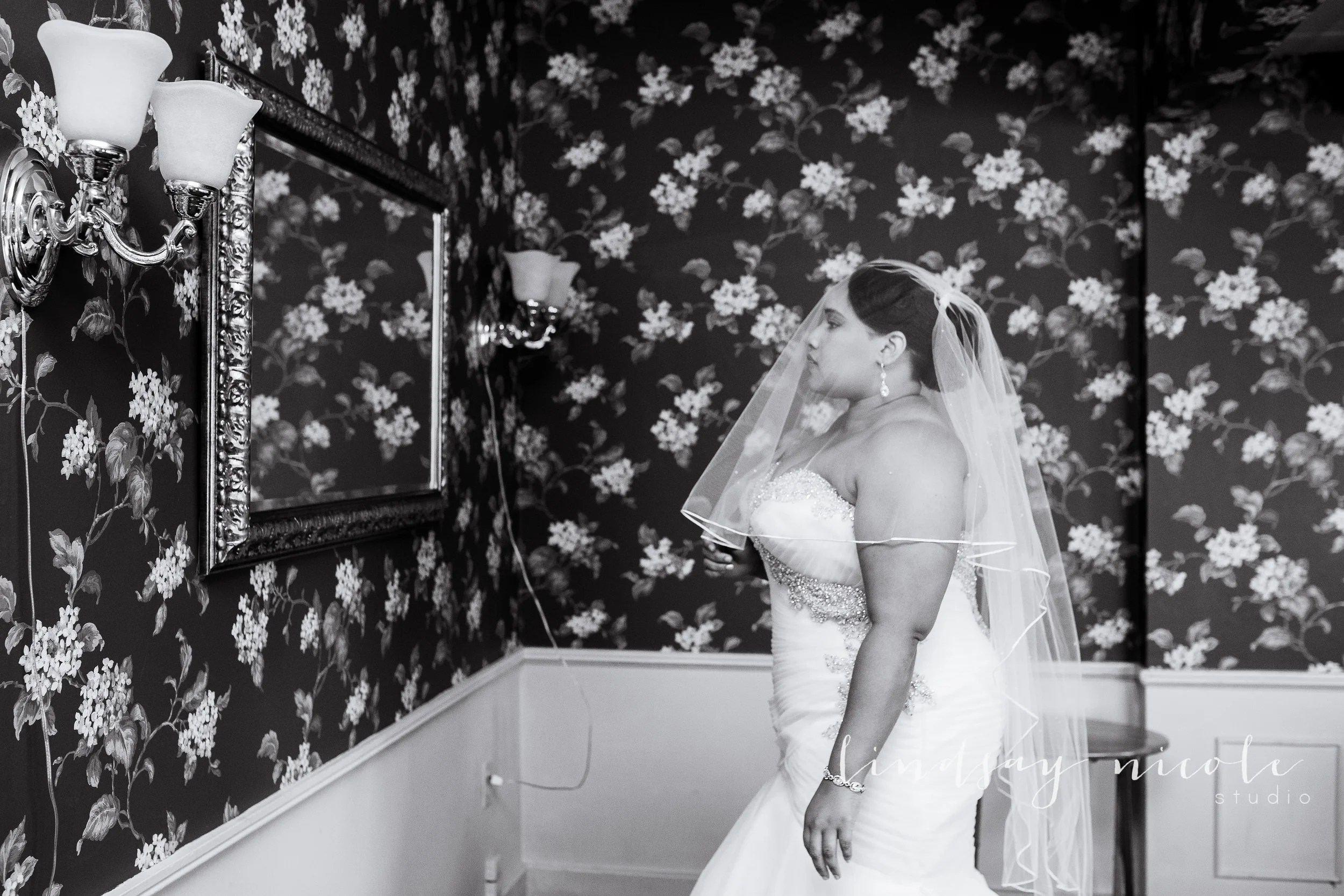 Sylvania_Ohio_Country_Club_Wedding_Carson-23.jpg