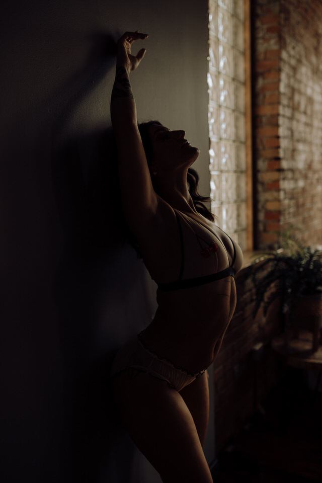  Toledo Ohio Boudoir Photographer 