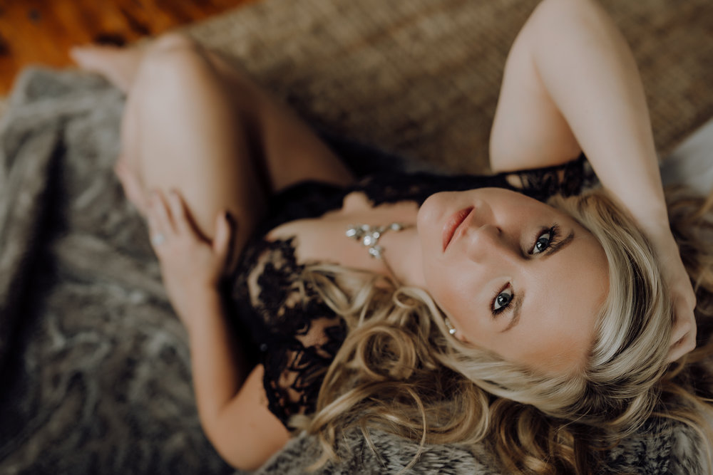  Toledo Ohio Boudoir Photographer 