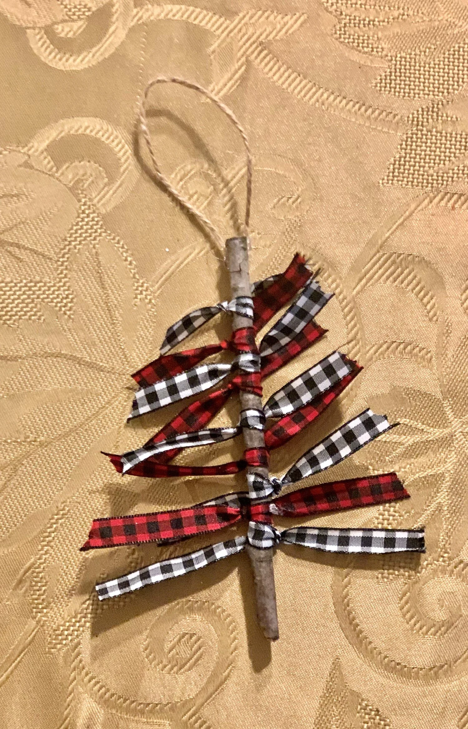 step3ribbonornament.jpg