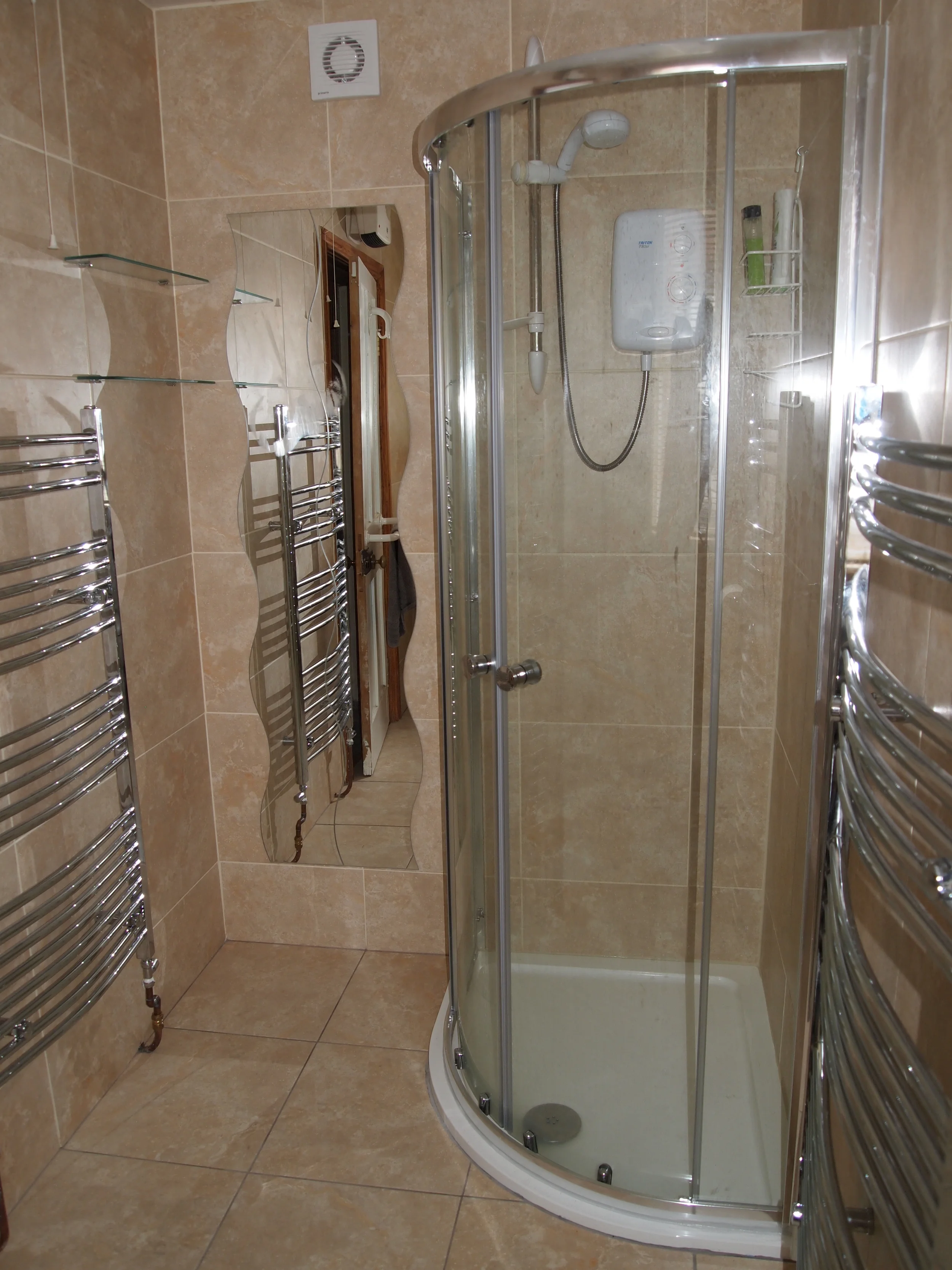 HOUSE PICS 015.JPG