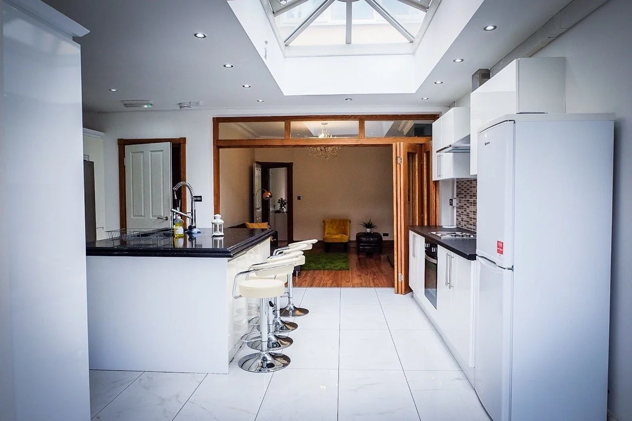 Kitchen10-into lr Large.jpeg