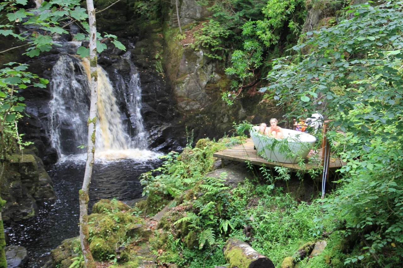Gingi_gorge_bath.jpeg
