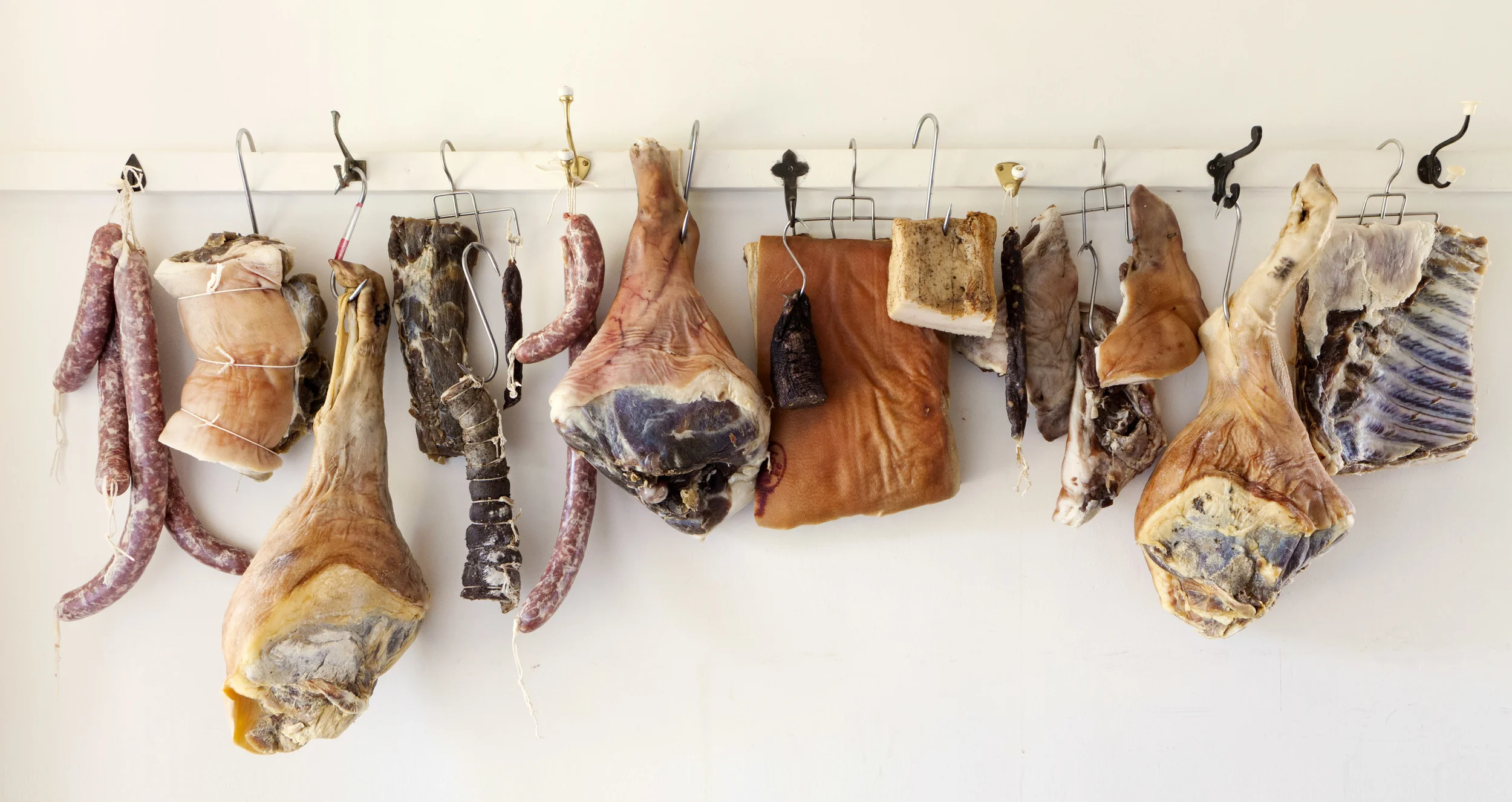Photo: Gavin Kingcombe. River Cottage Handbook No.13: Curing & Smoking.