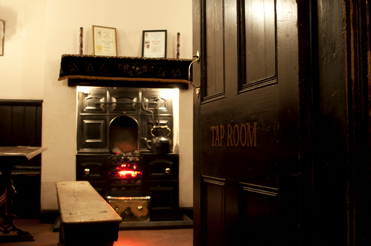 GavinWeston_DH2368-BeaconHotel.jpg