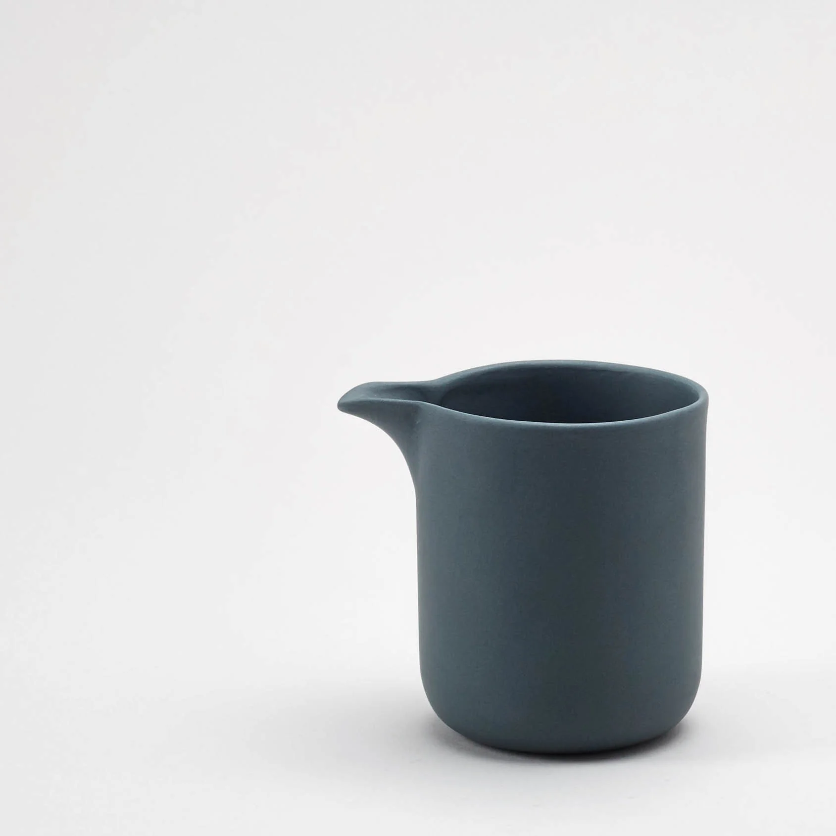 Sue Pryke Charcoal Pourer A jug for milk, cream or whatever you fancy, handmade by Leicestershire potter Sue Pryke. Simple. Gorgeous. £25