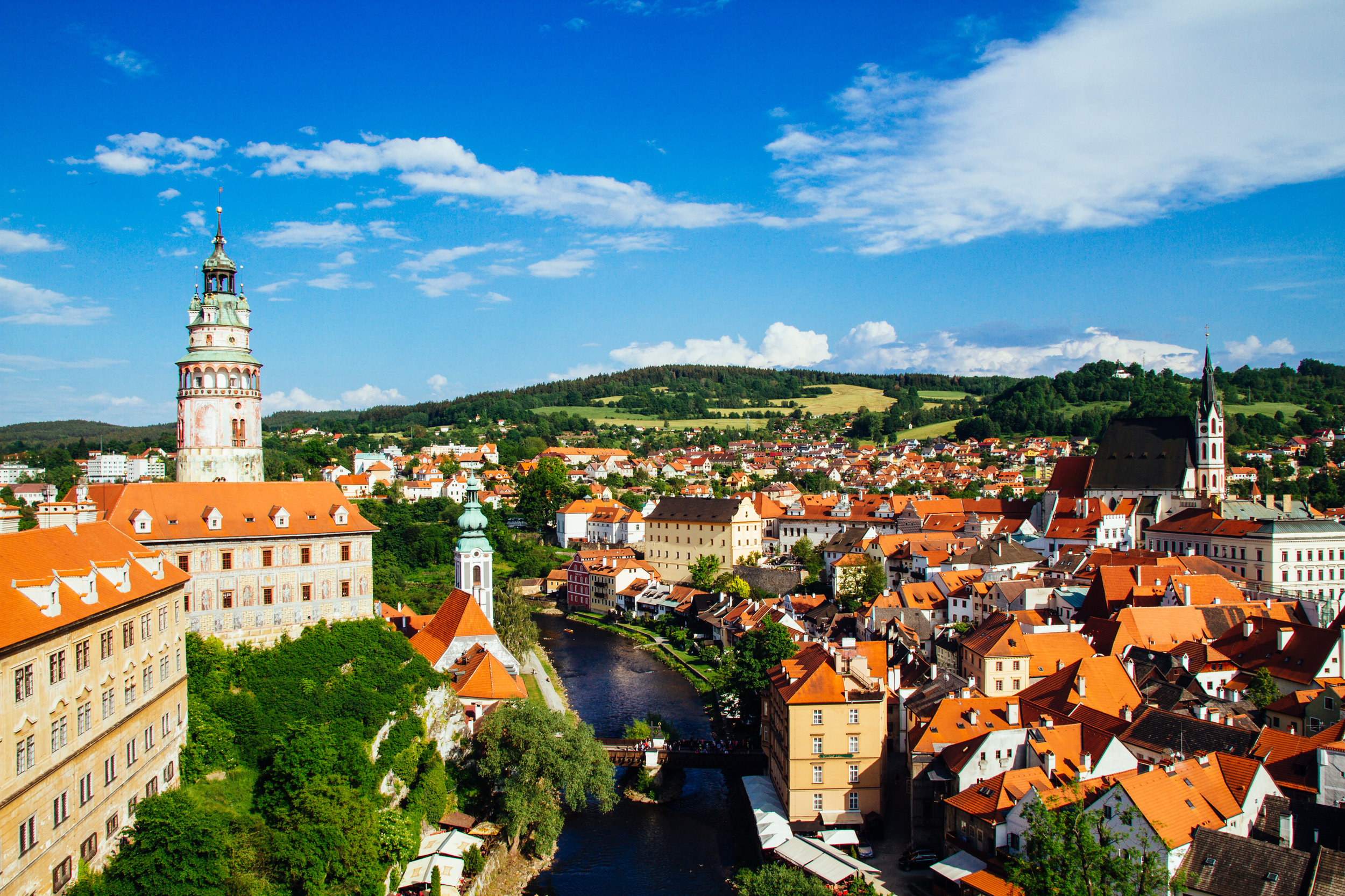 View out from the castle over Cesky Krumlov.jpg