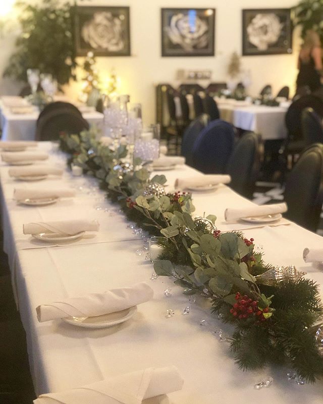 Beautiful details, all ready for a very merry celebration. ✨