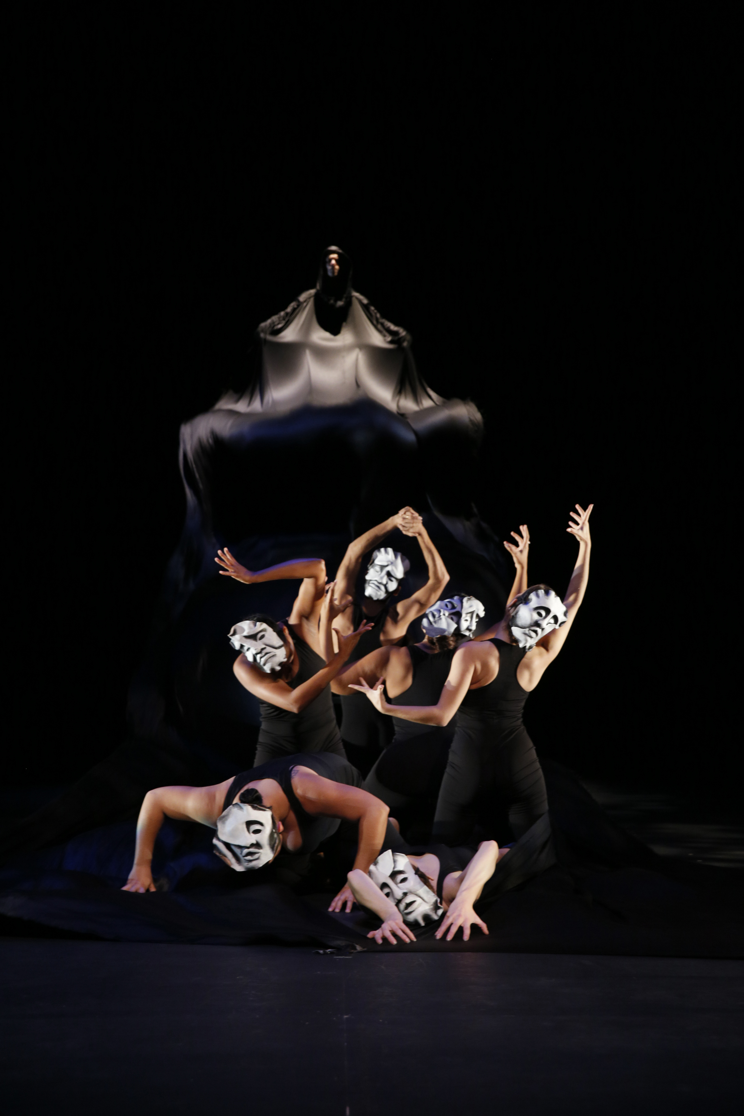 ANTIGONA: LIGHTING DESIGN, SCENOGRAPHY, AND MASK DESIGN