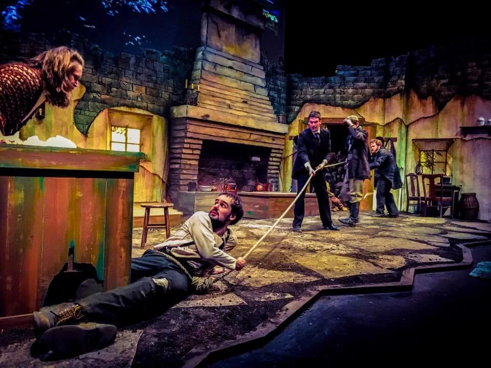 Playboy of the Western World: Scenic and Projection Design