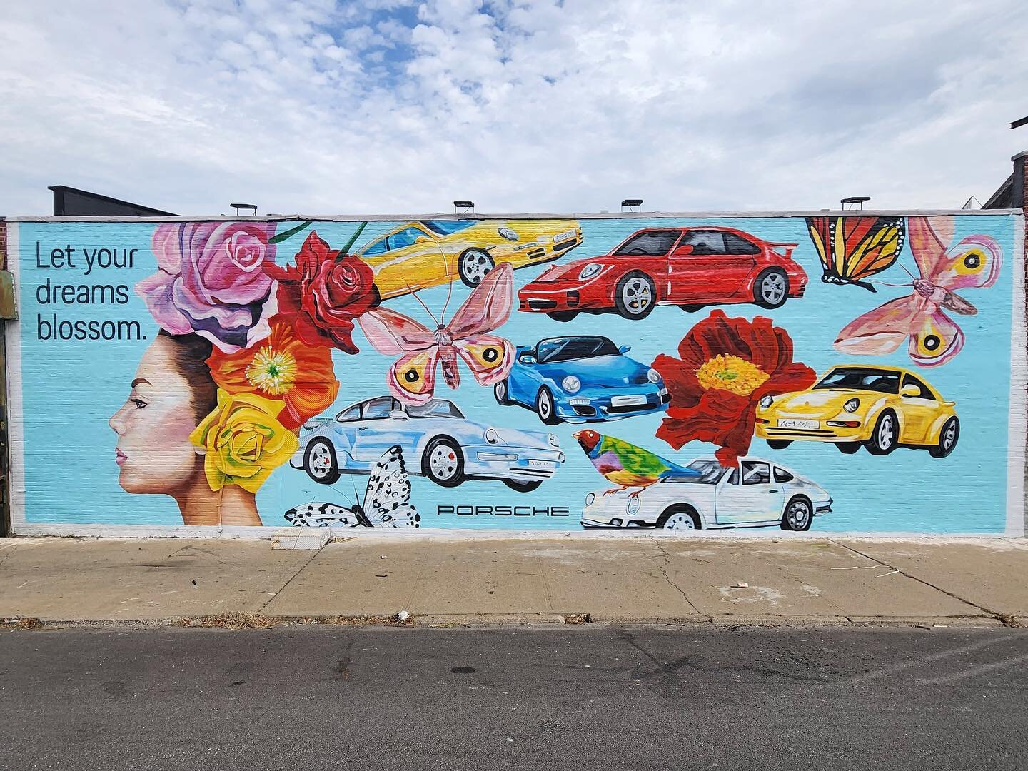 Very colorful mural completed for @porsche &amp; @_bigoutdoor_  swipe and see the progress from our wonderful team at work.
.
#handpainted #murals #billboard #lovewhatyoudo