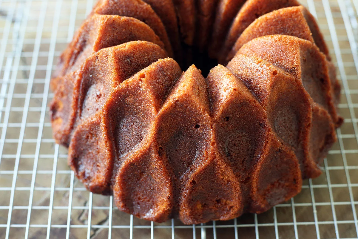 Apple Bundt Cake-2.jpg