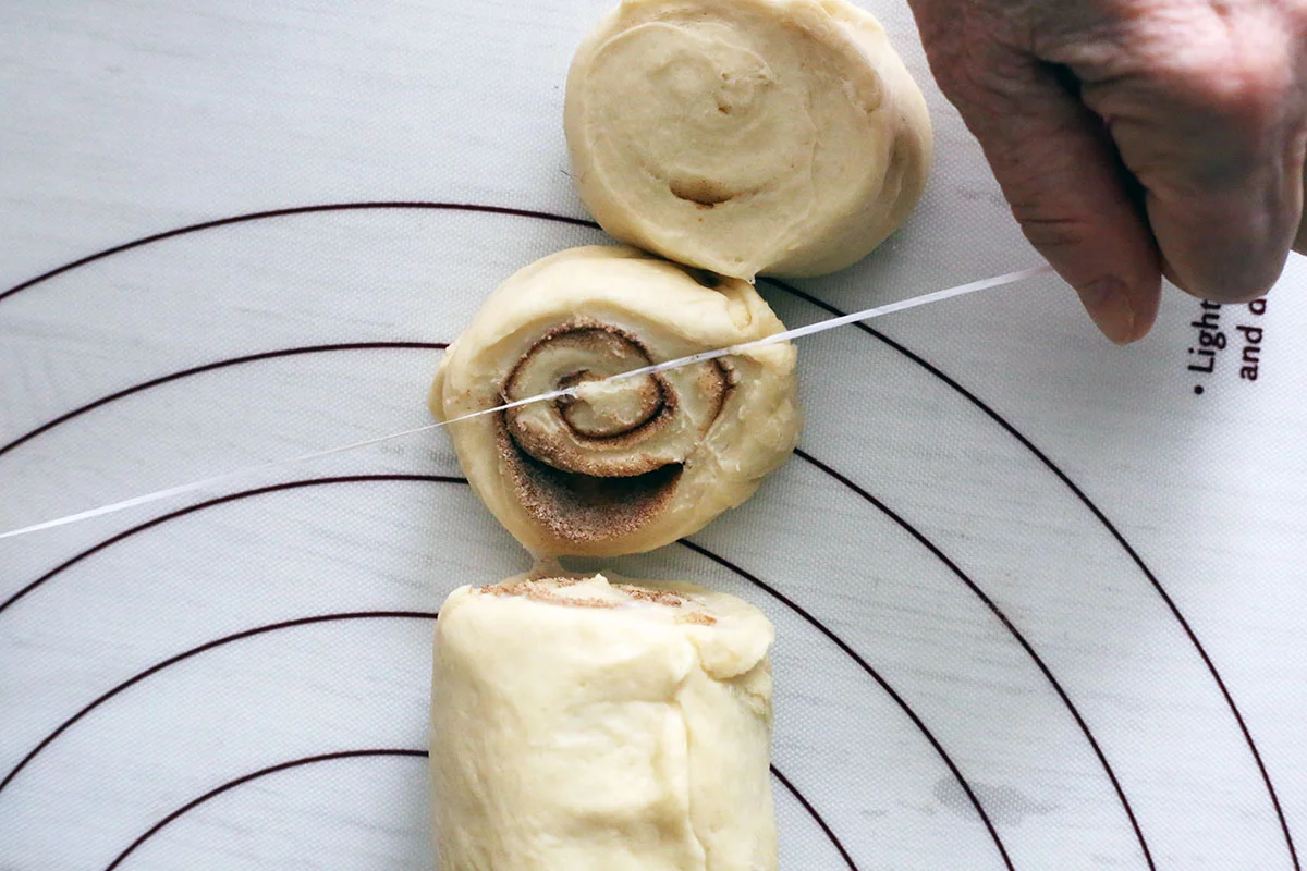 Cinnamon Rolls-10.jpg