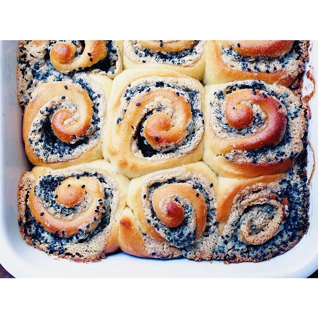 Black sesame tahini sweet rolls are as weird and wonderful as they sound. (Cinnamon rolls are so 2019). New recipe up today on 600 Acres!