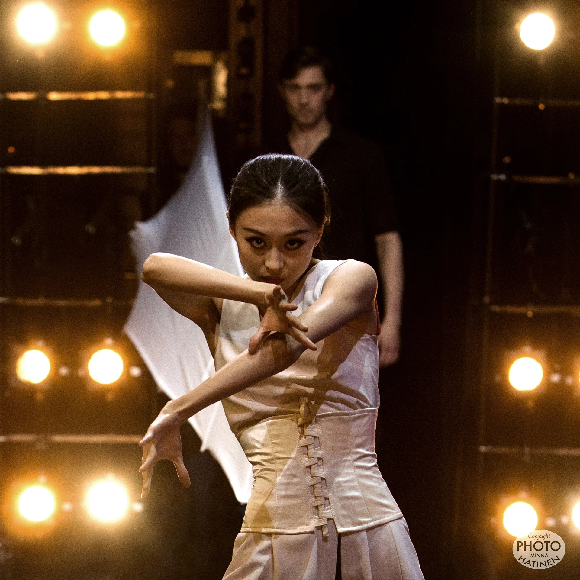 _O6Q4216 2 CR.jpg