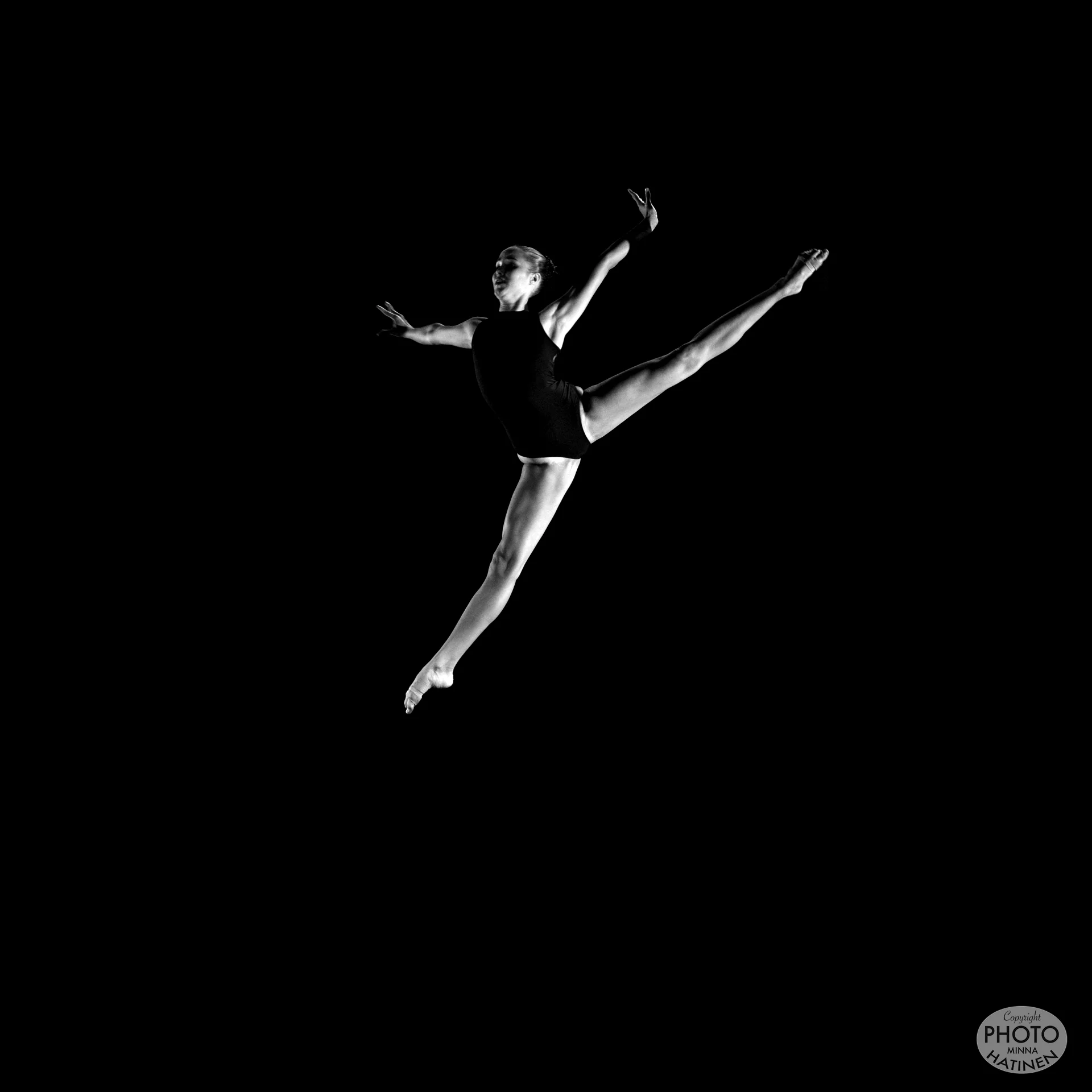 _O6Q1158 2 BW CR.jpg