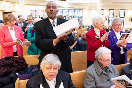 Evelyn Brady, Gary Lofton, Sr. Judy Justinger, SSJ, Sr. Marie Kerwin, SSJ, Sr. Mary Jo Colucci, SSJ and Sr. Michele Beiter, SSJ sing "Peaceprints"