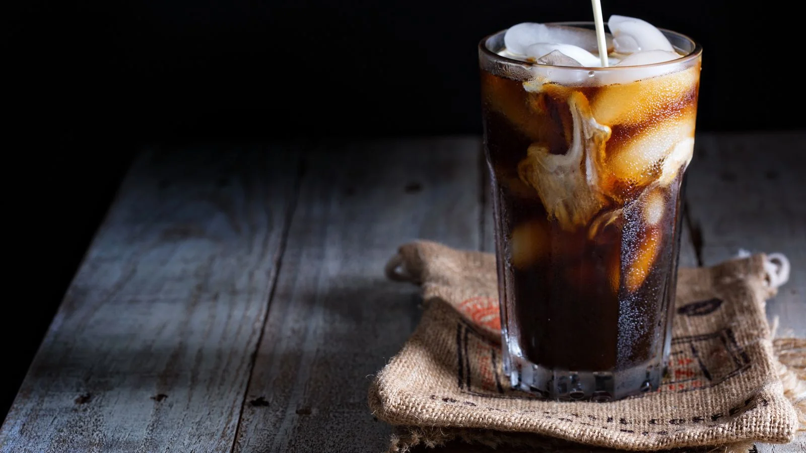 The Ultimate Starbucks Drink  - The 4 Steps of The Iced Guatemalan