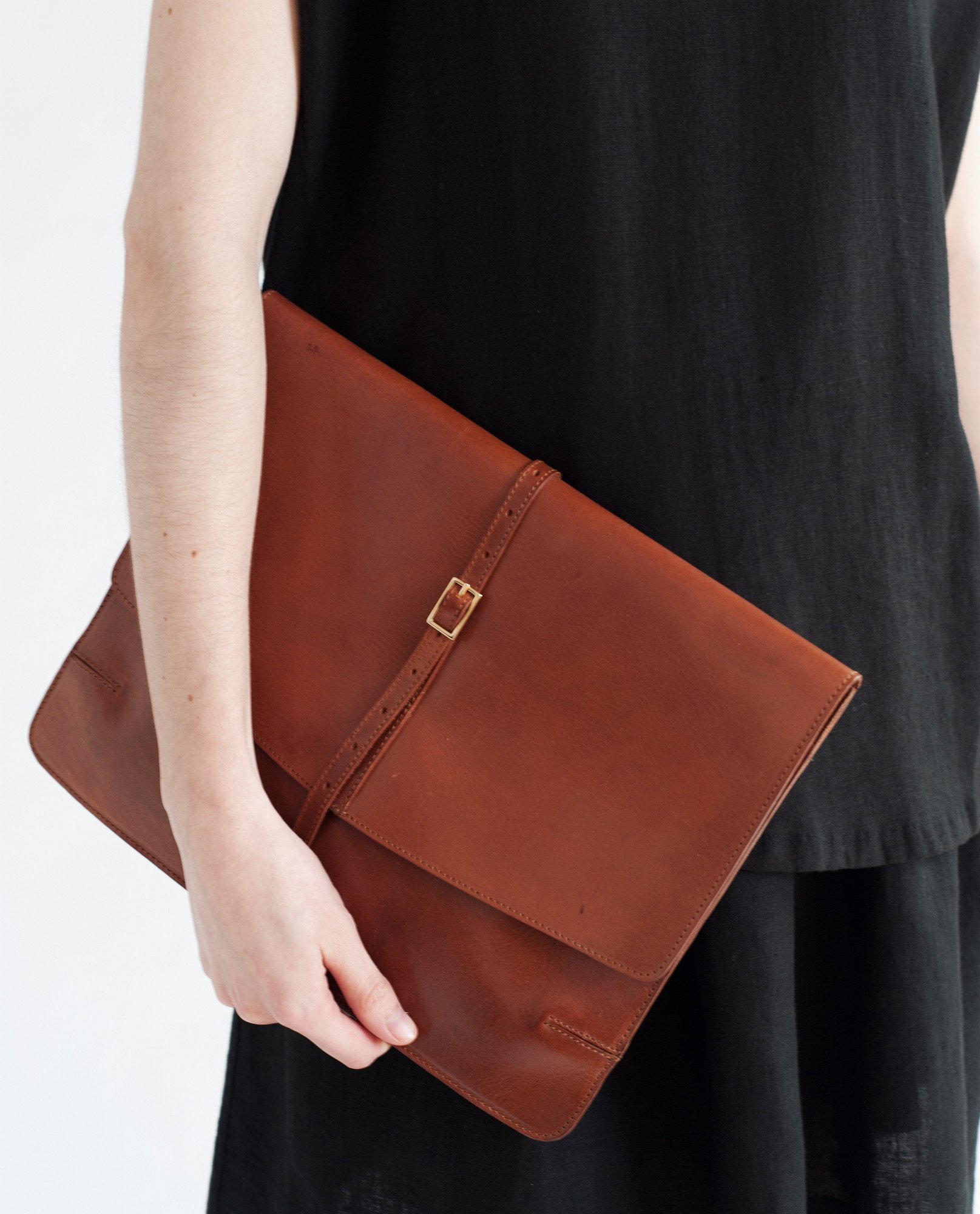 Florence-Beaumont-Organic-Leather-Clutch-Bag-1.jpg
