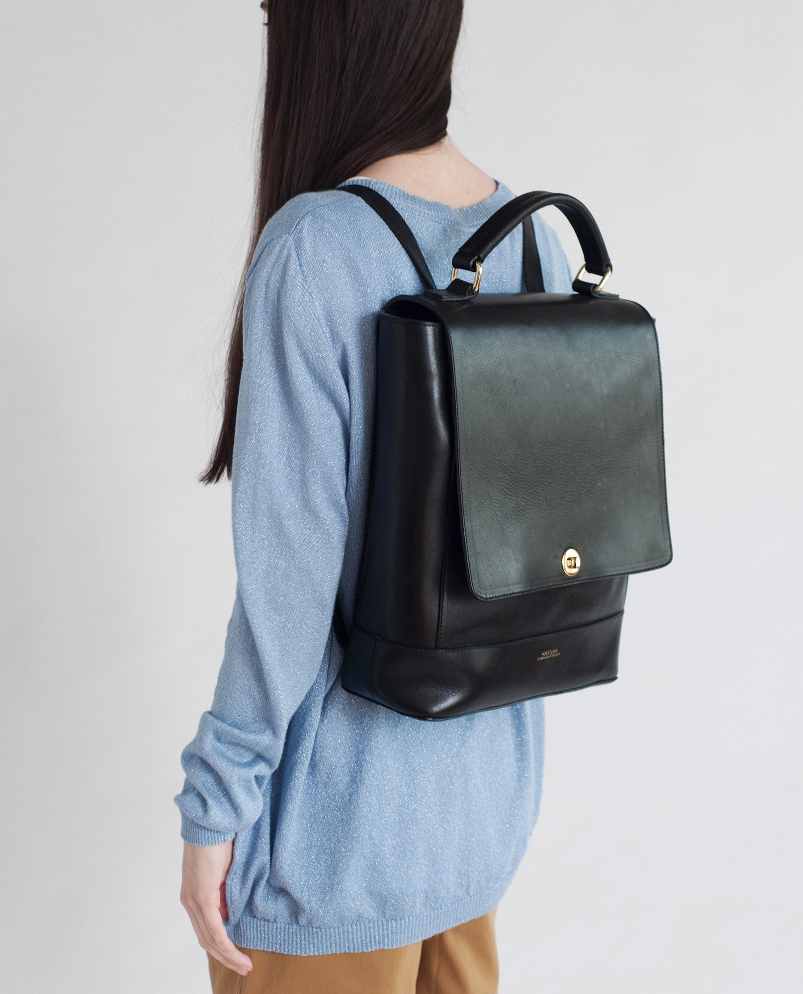 Bruges-Beaumont-Organic-Luxury-Leather-Multiway-Backpack-In-Black-4.jpg