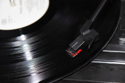 lp_player_187837.jpg
