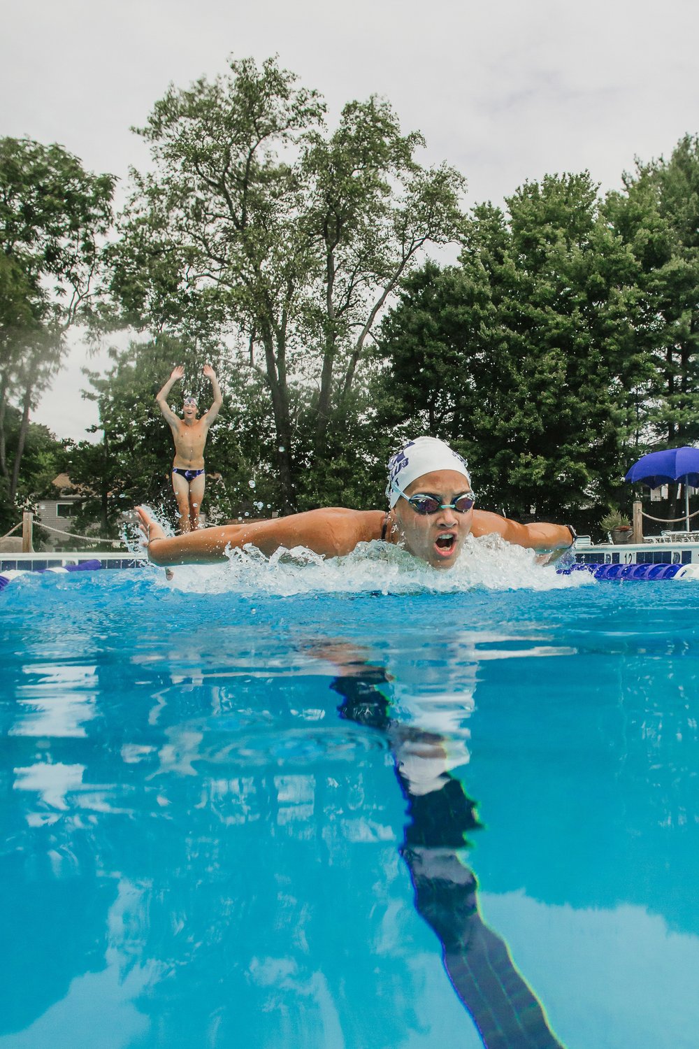 senior-portraits-swim-underwater-26.jpg