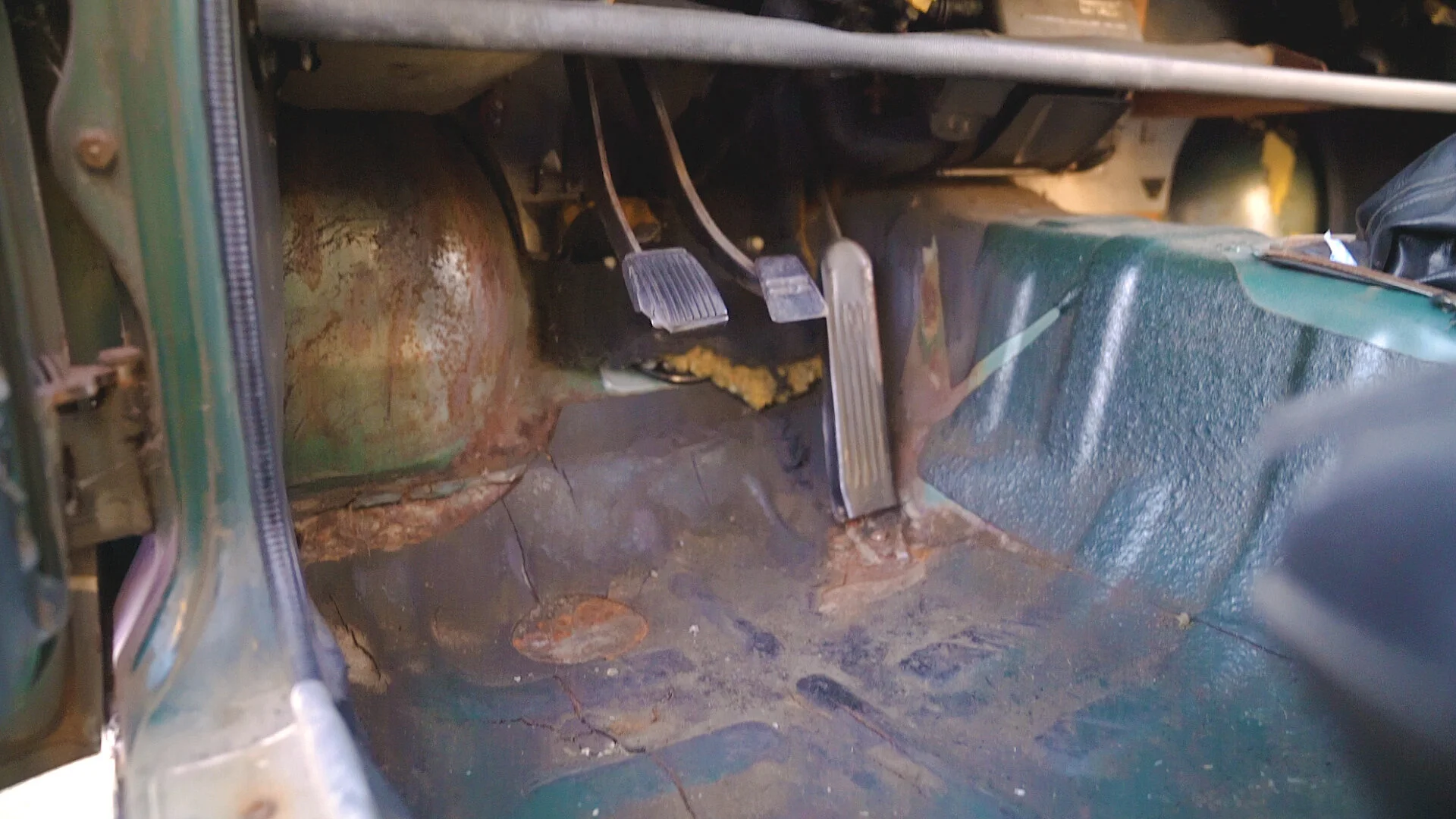 Dwayne's 72 Corolla.00_00_24_23.Still006.jpg