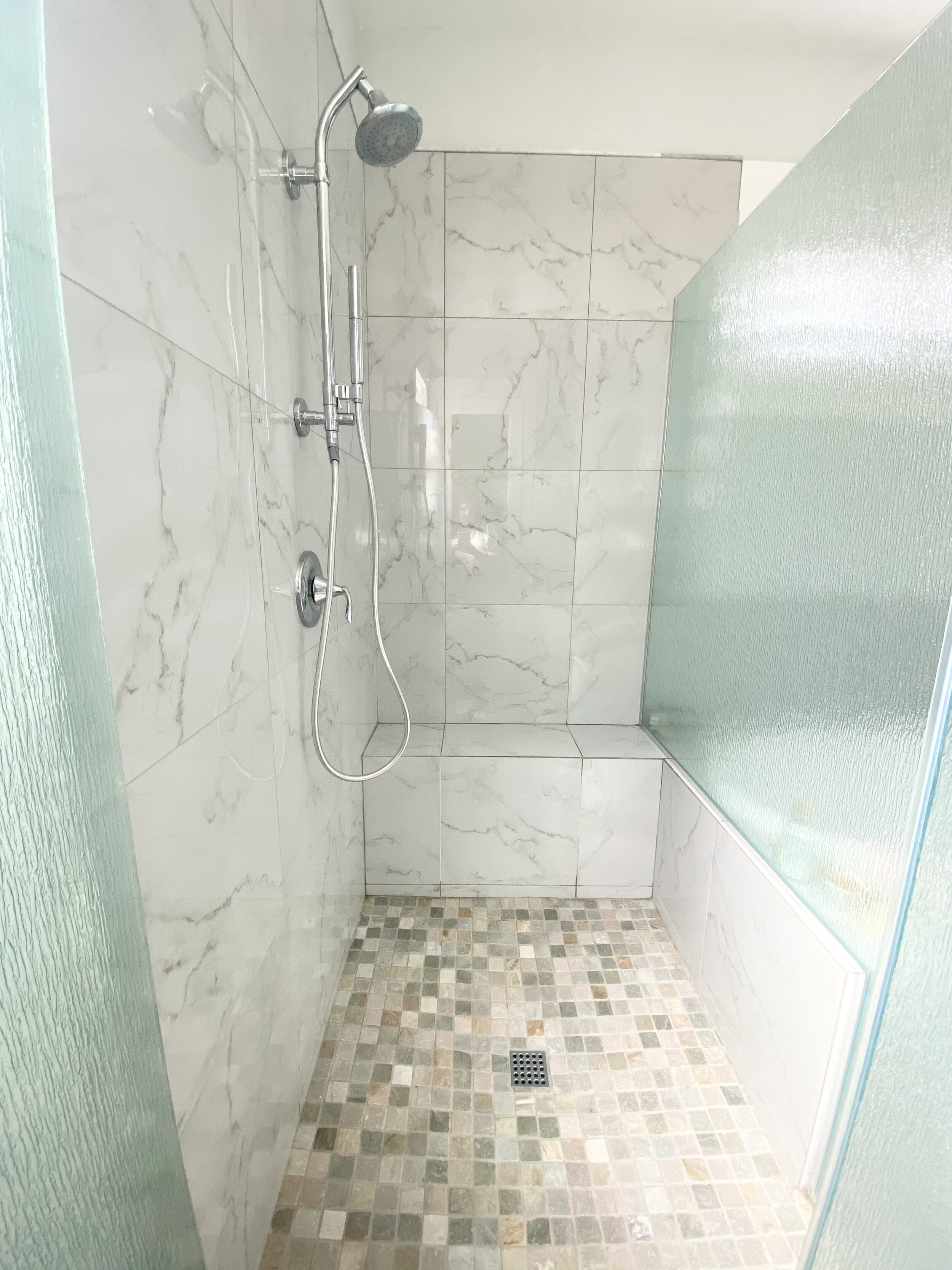 Fenix Adams Bathroom 2.jpg