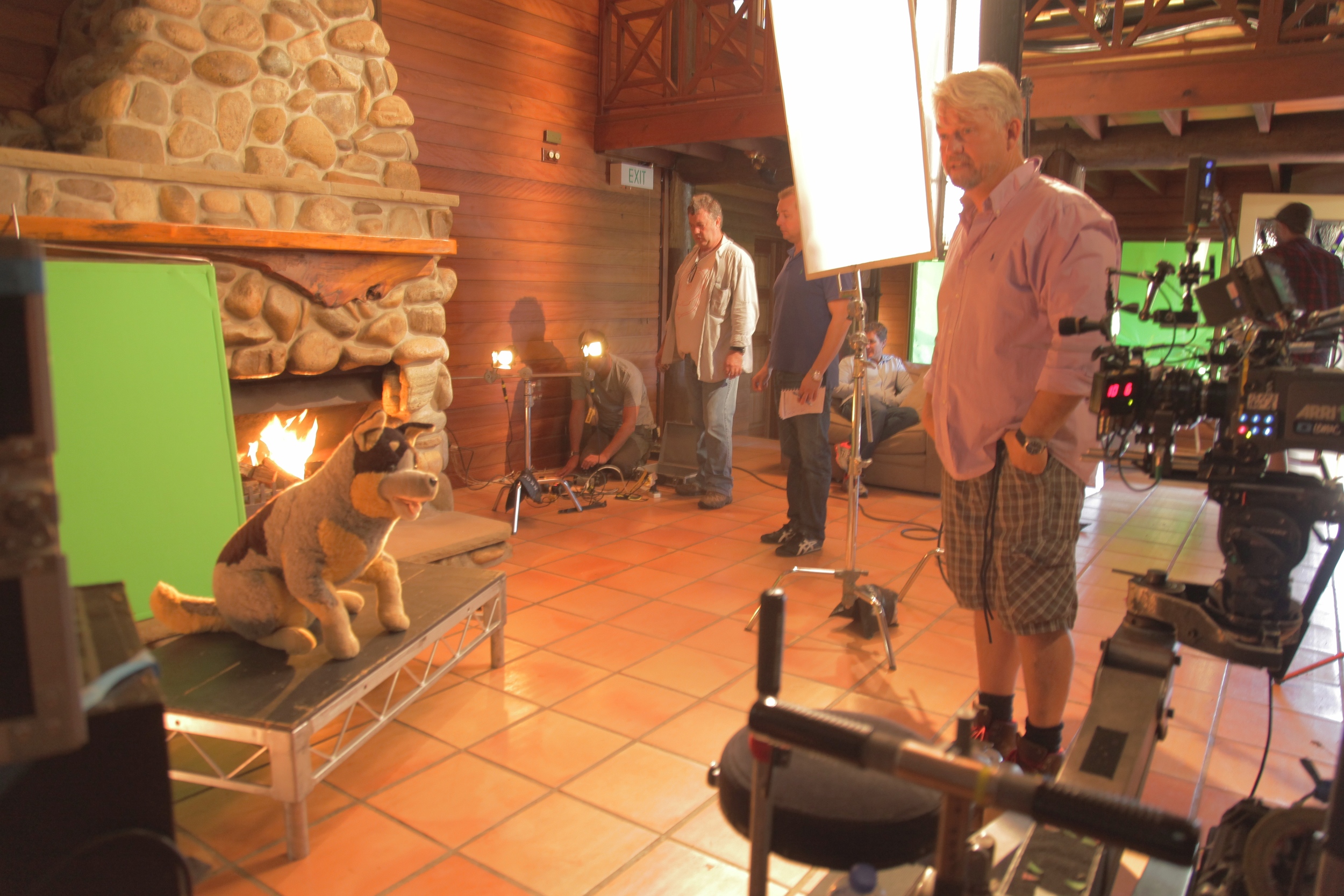  DOP Ben Nott and the furry stand-in for lighting tests. 