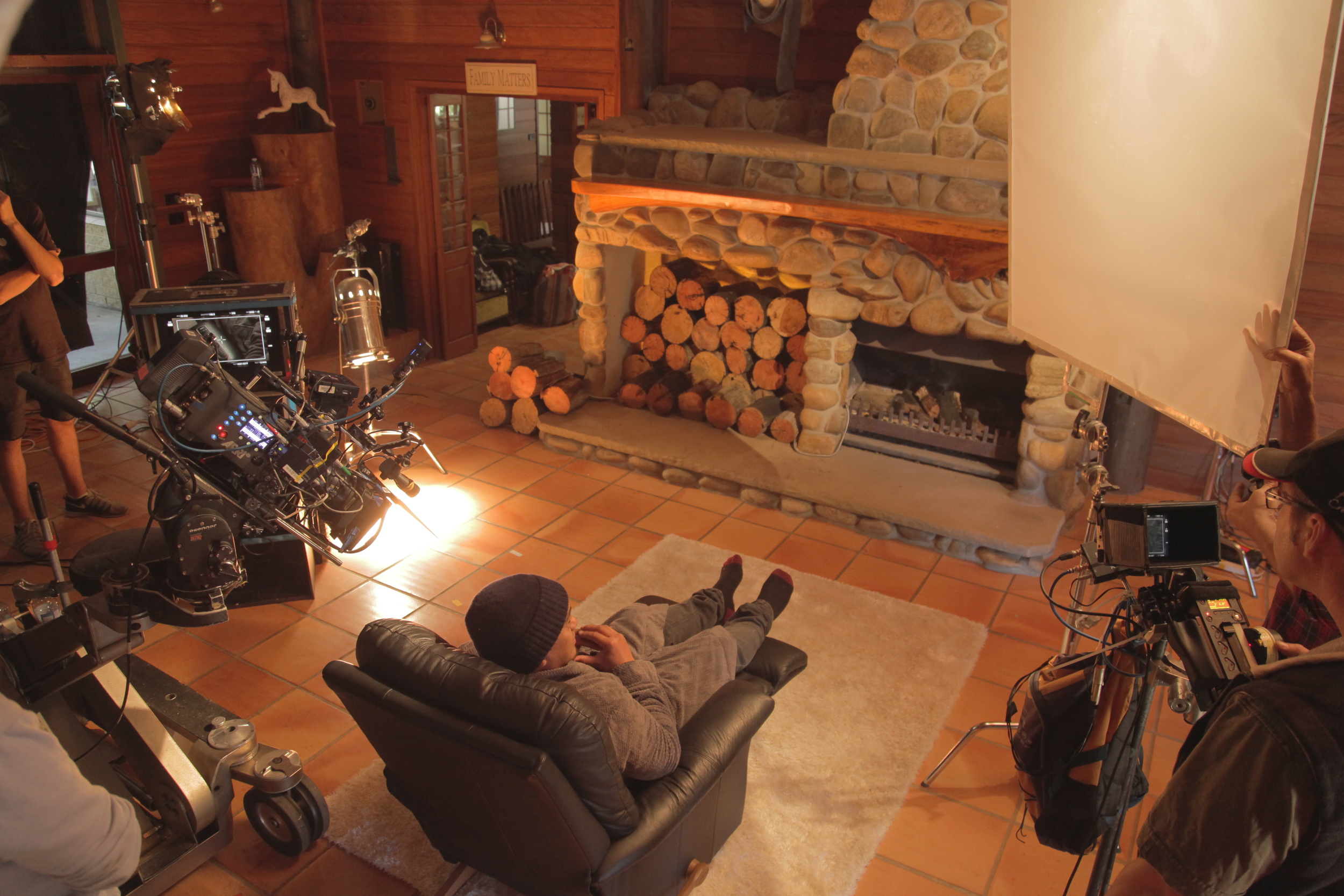  Adjusting lighting for CG wall transformation 