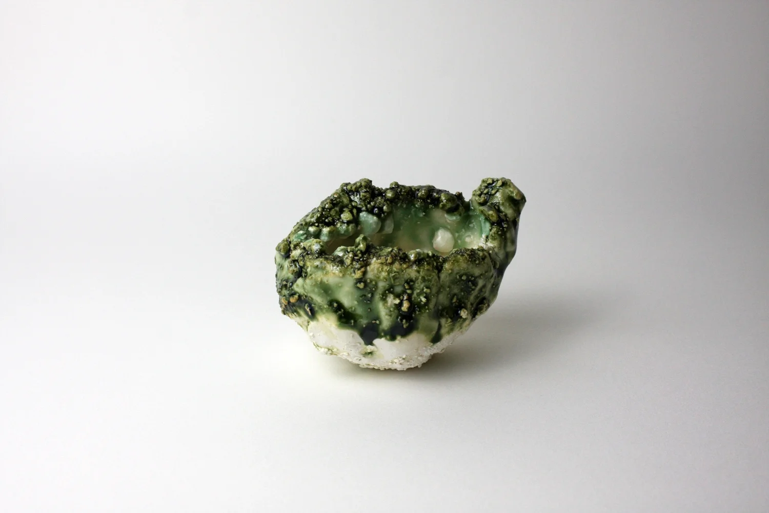 2015  2.75 x 4.25 x 3 inches  Glazed Ceramic 