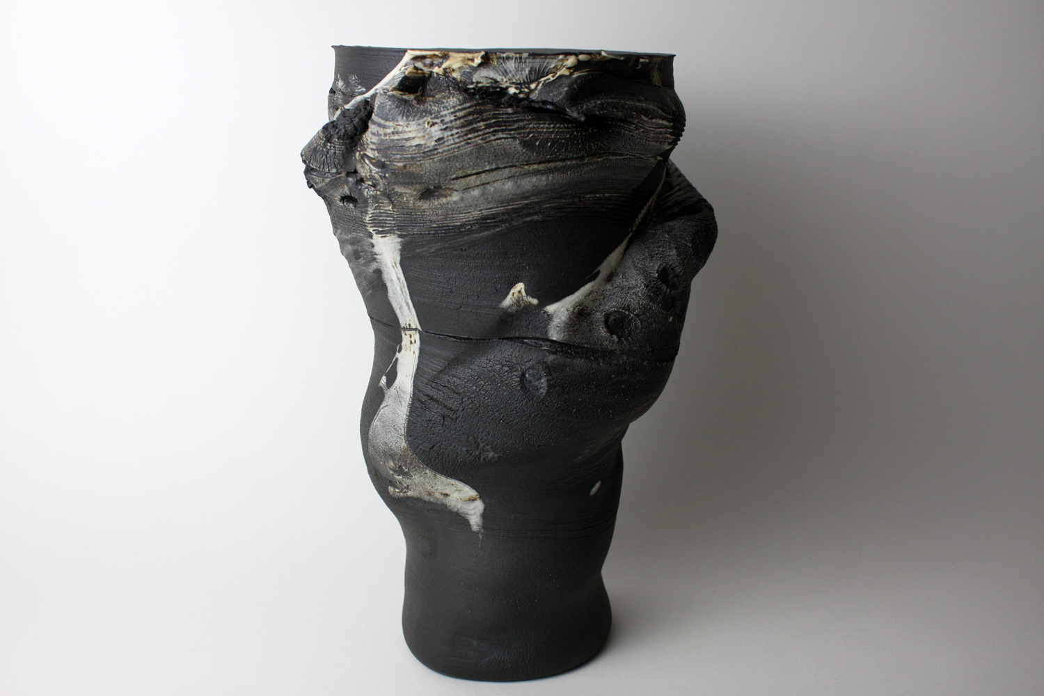  2016  10.75 x 7.5 x 7 inches  Glazed Ceramic 