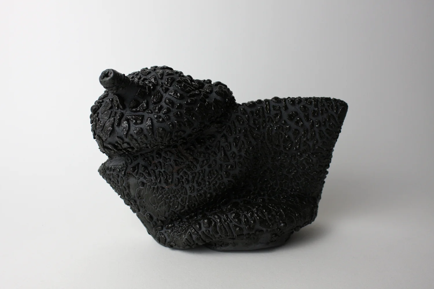  2016  5.5 x 7.5 x 3.5 inches  Glazed Ceramic 