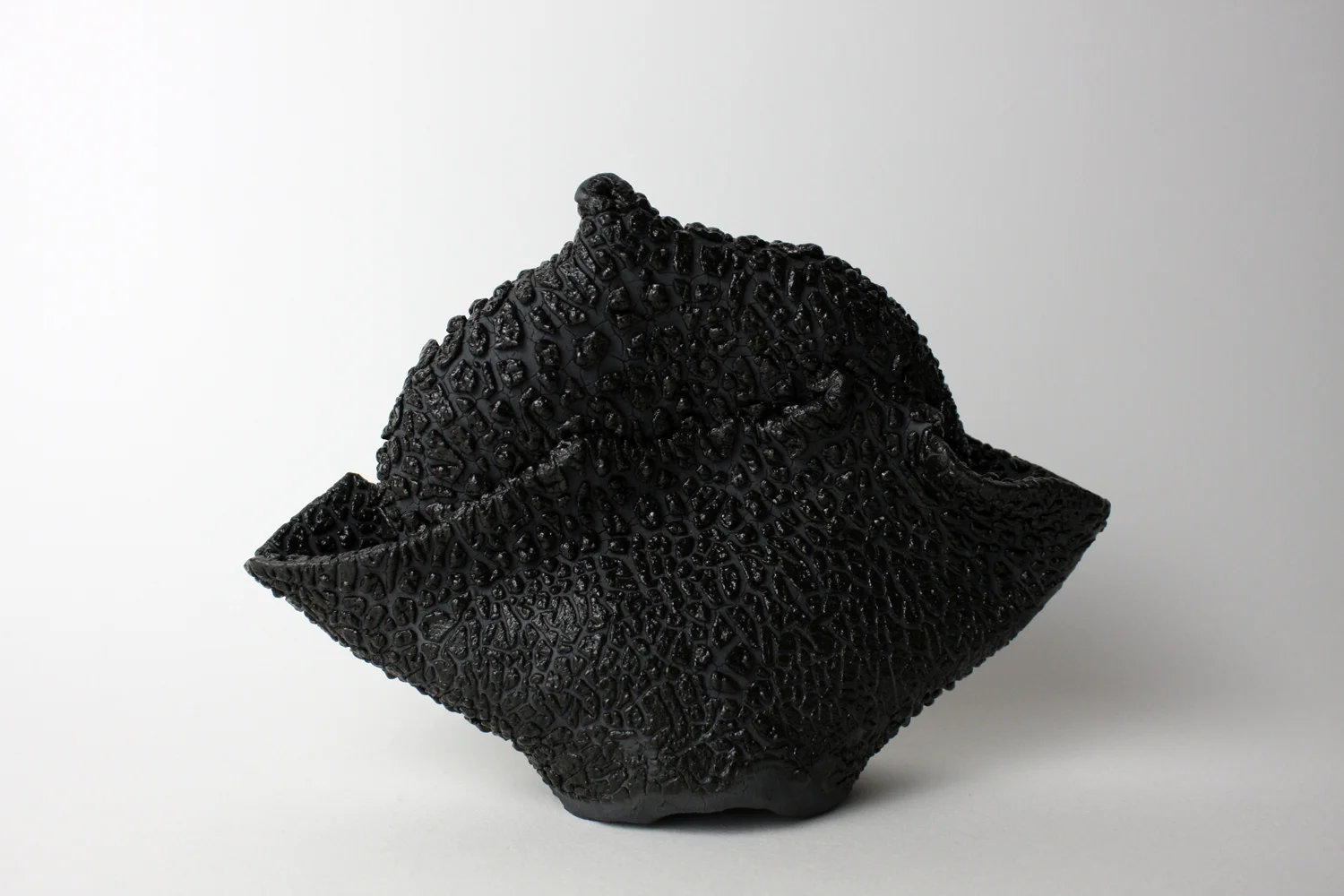  2016  5.25 x 7.5 x 2.5 inches  Glazed Ceramic 