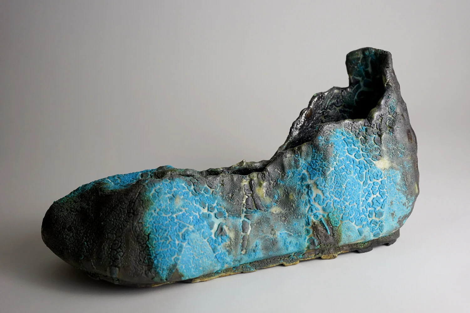  2019  6.5 x 14 x 5.5 inches   Glazed Ceramic 