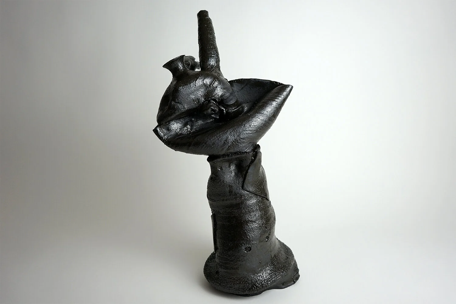  2020    16.5 x 8.5 x 6.5 inches     Glazed Ceramic 