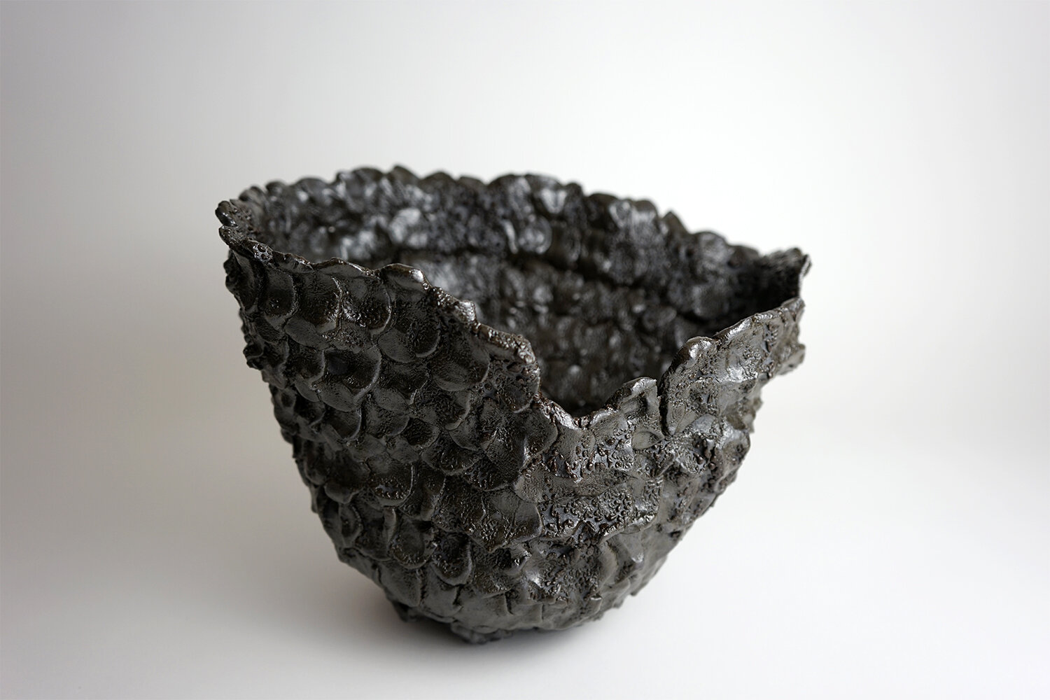  2020    9 x 13.5 x 11.5 inches     Glazed Ceramic 