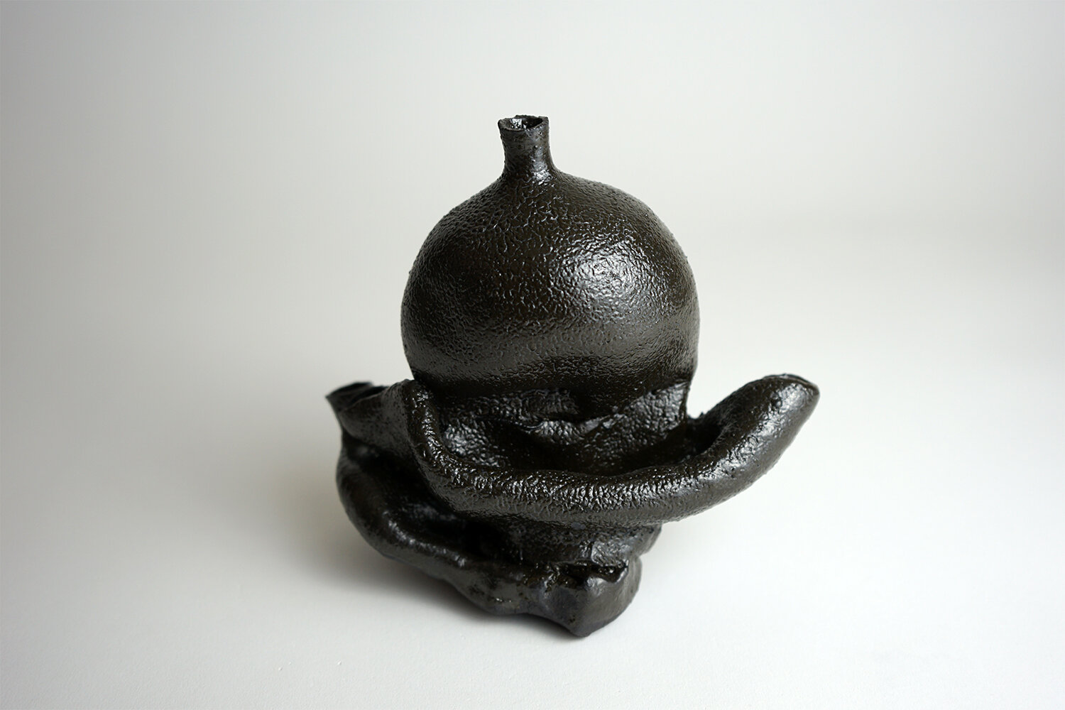  2020    6.5 x 7 x 3.5 inches     Glazed Ceramic 