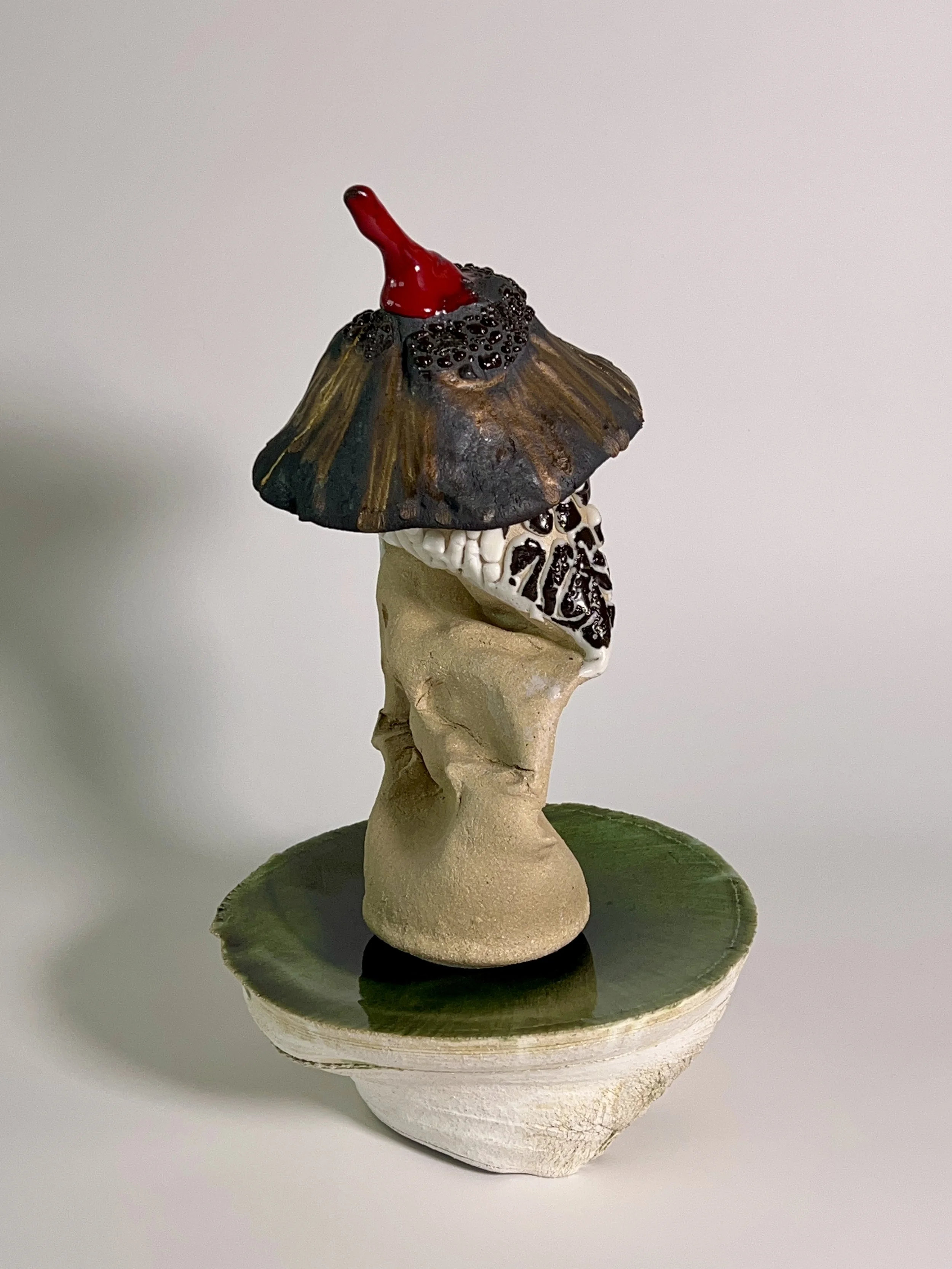  2025  Glazed ceramics, epoxy, epoxy glue, gold pigment powder&nbsp;  16 × 9.5 × 9.5 inches 