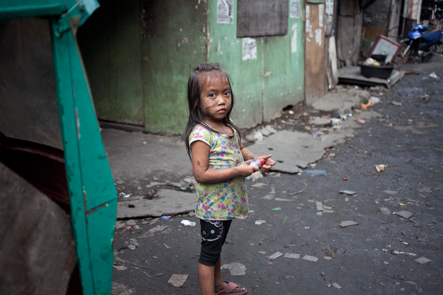 Tondo-slum-09.jpg