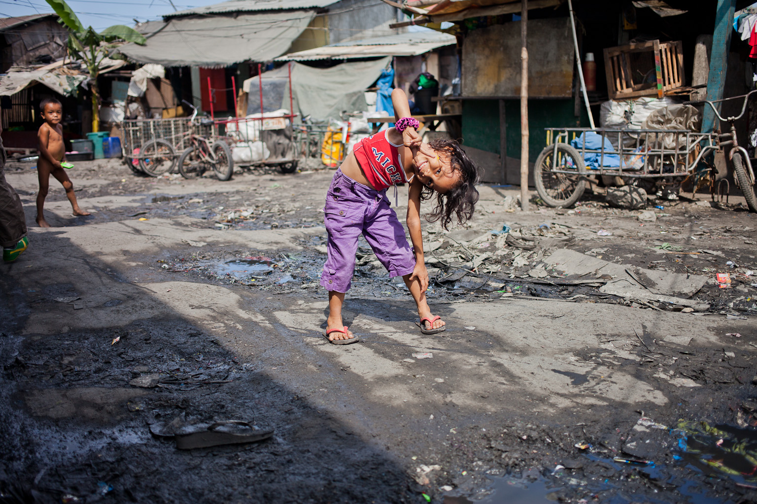 Tondo-slum-10.jpg