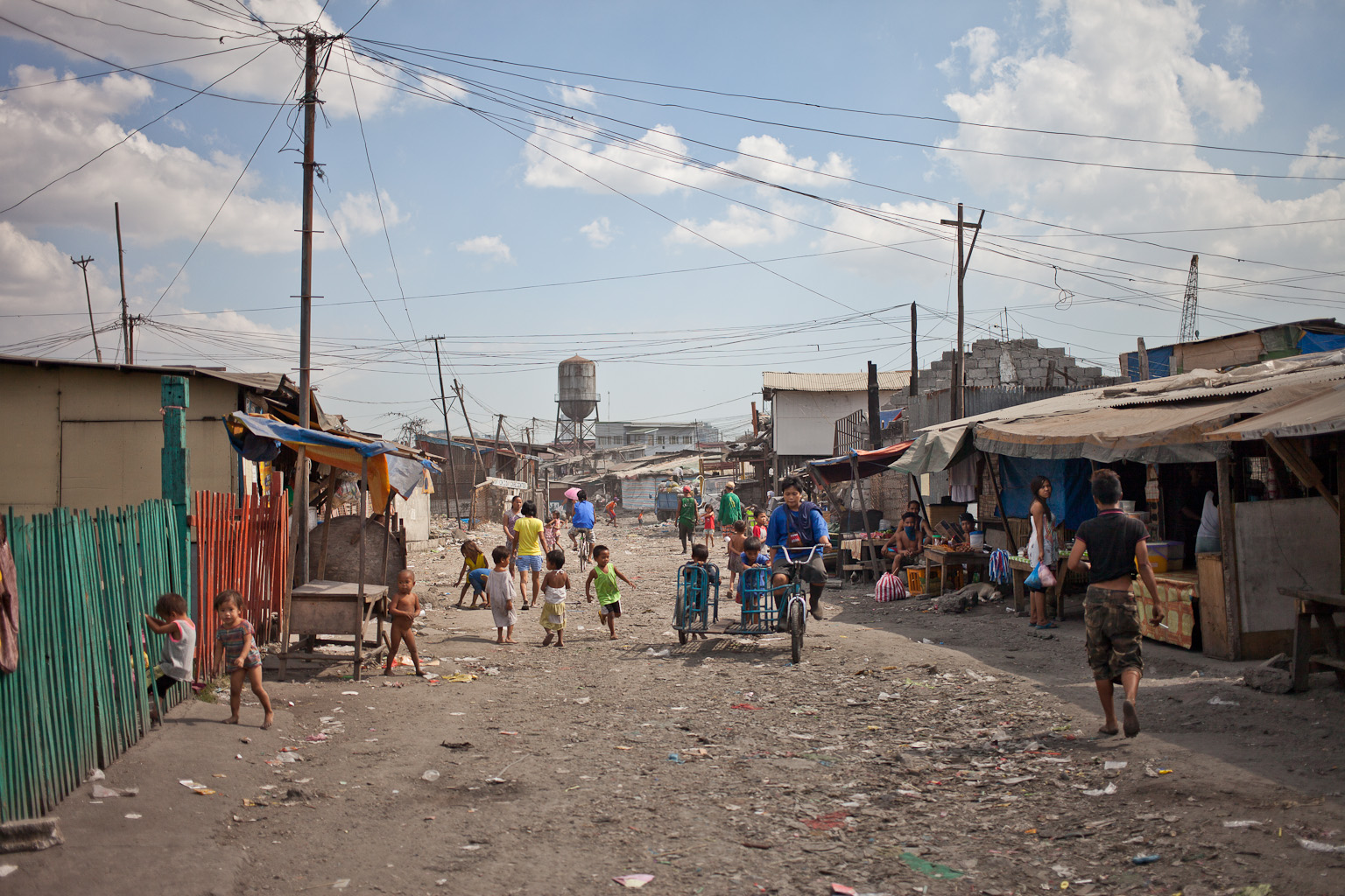 Tondo-slum-22.jpg