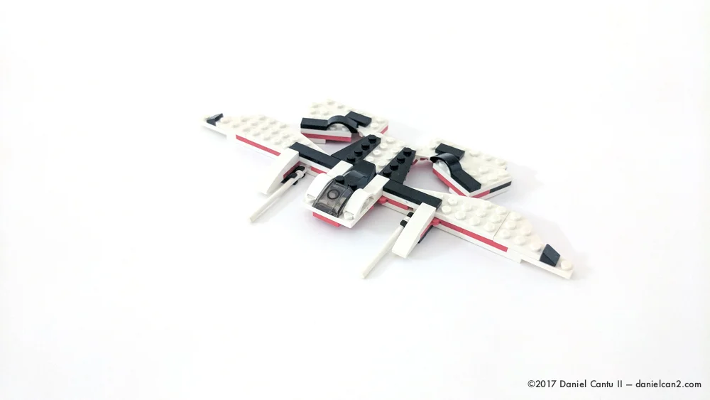 Daniel-Cantu-II-LEGO-Locust-V2-2.jpg