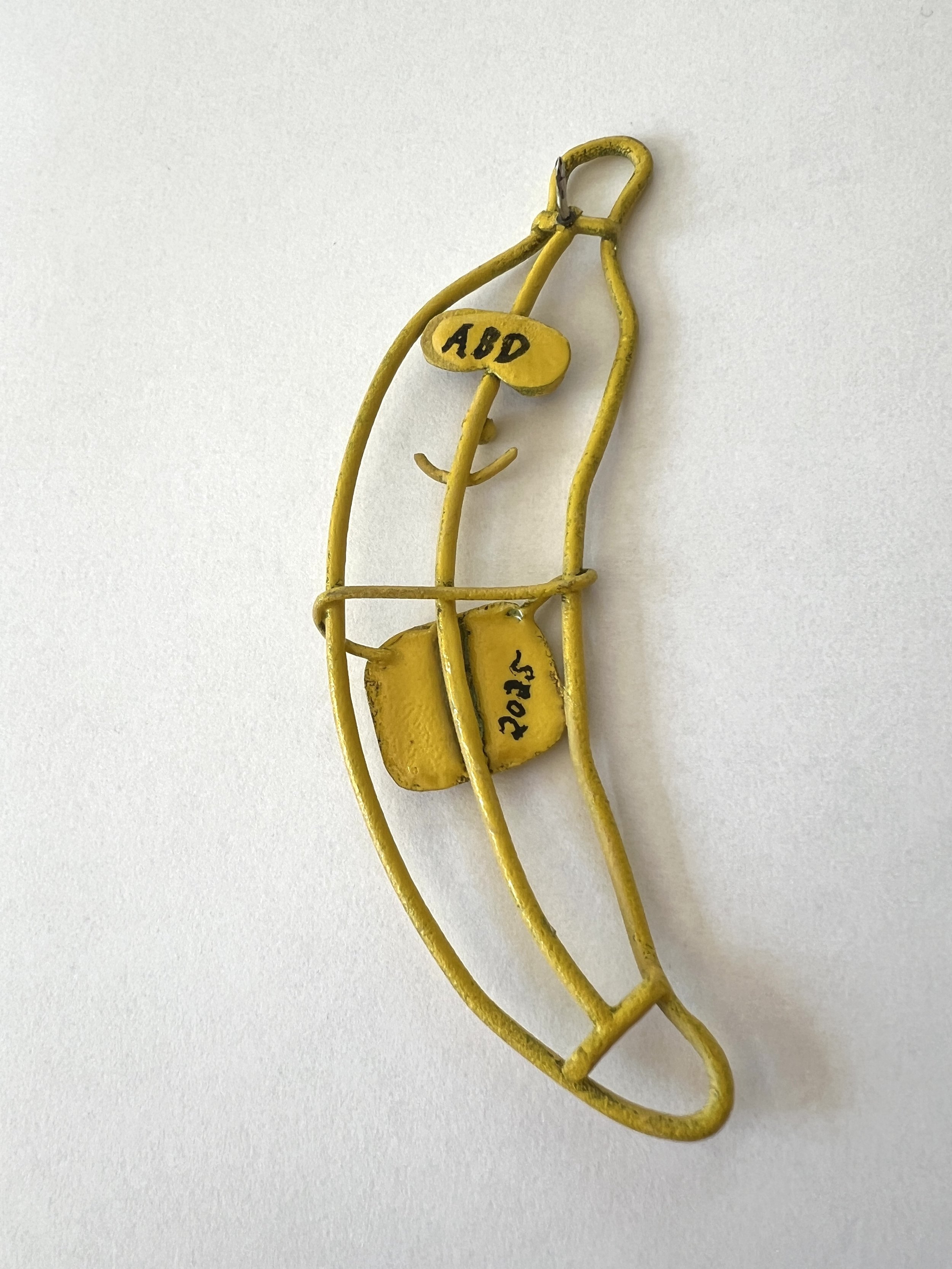 mona banana back new.jpg