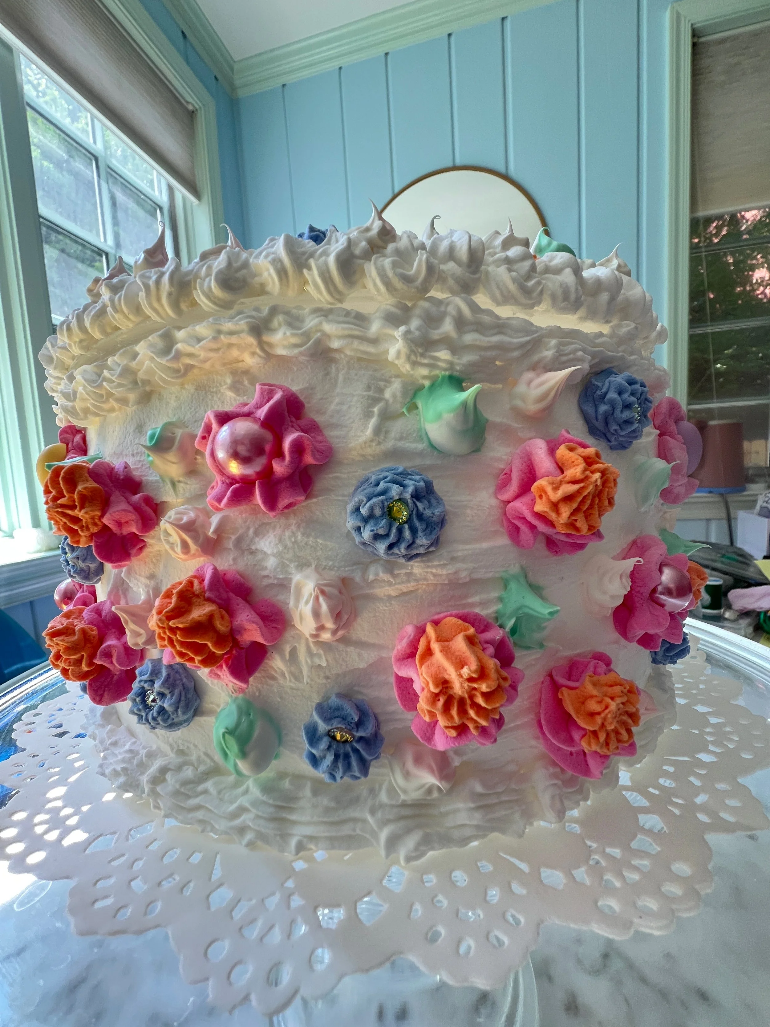 Flower Power detail cake.jpg