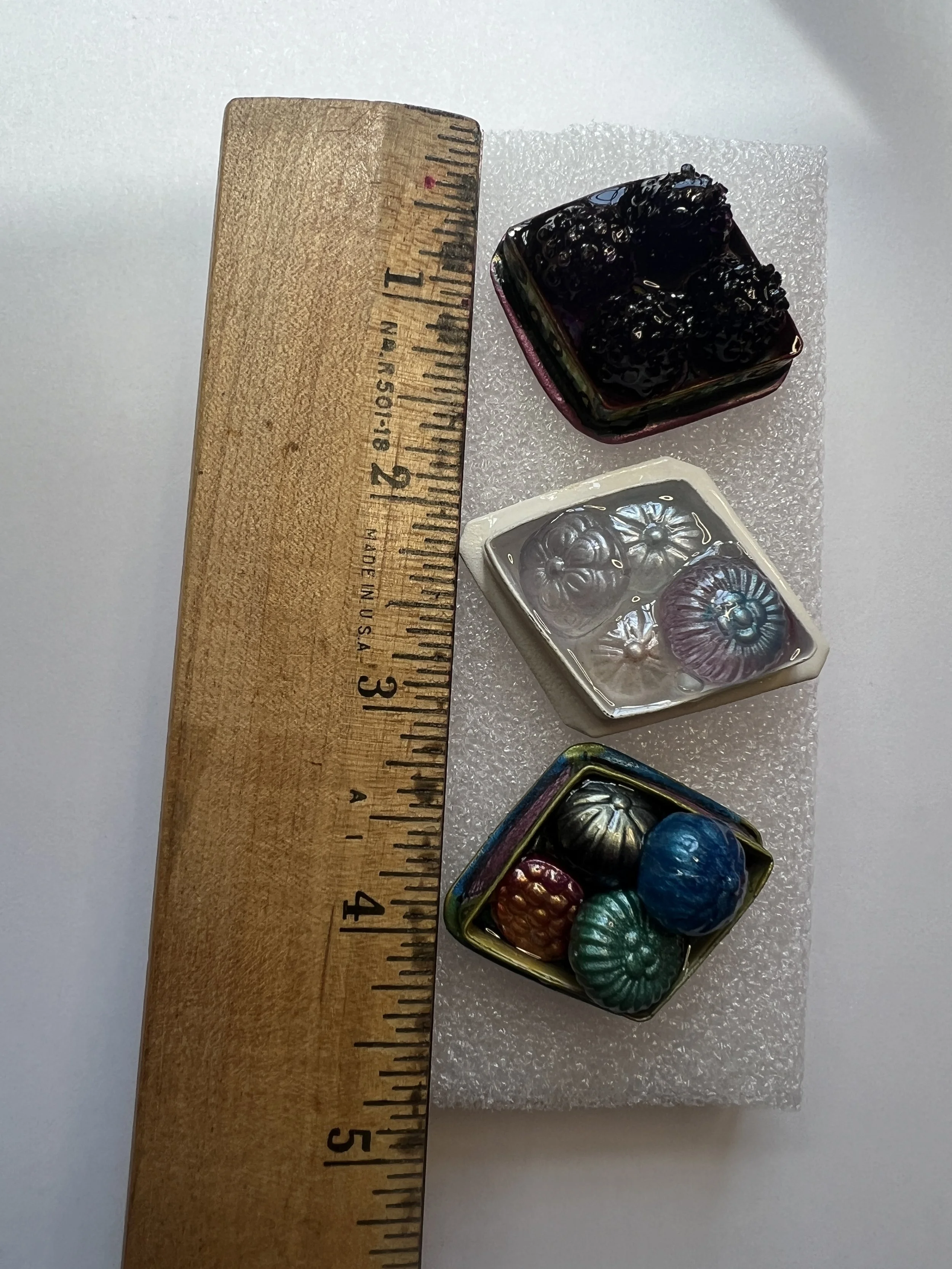 Sweet Tooth set scale ruler.JPG